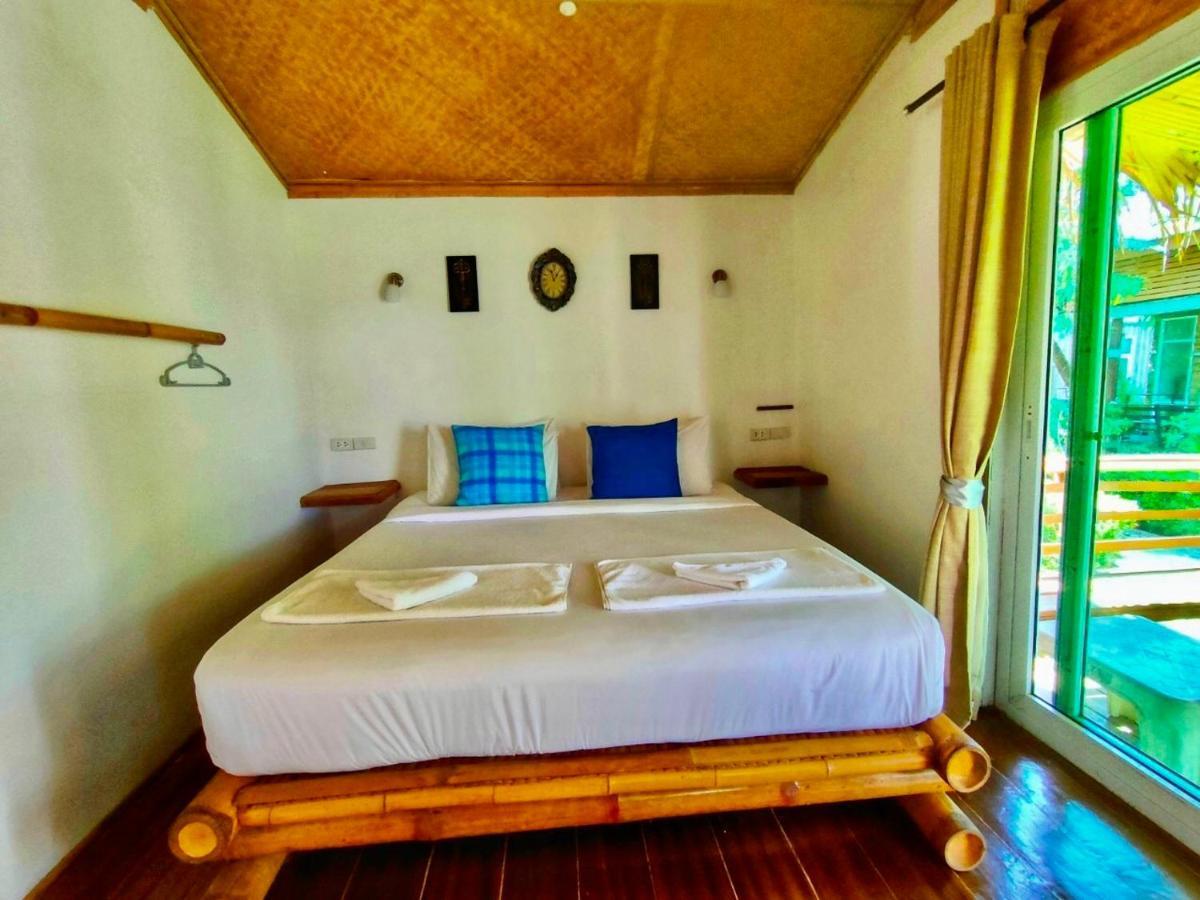 Mook Montra Resort Sea Front Ко-Мук Экстерьер фото