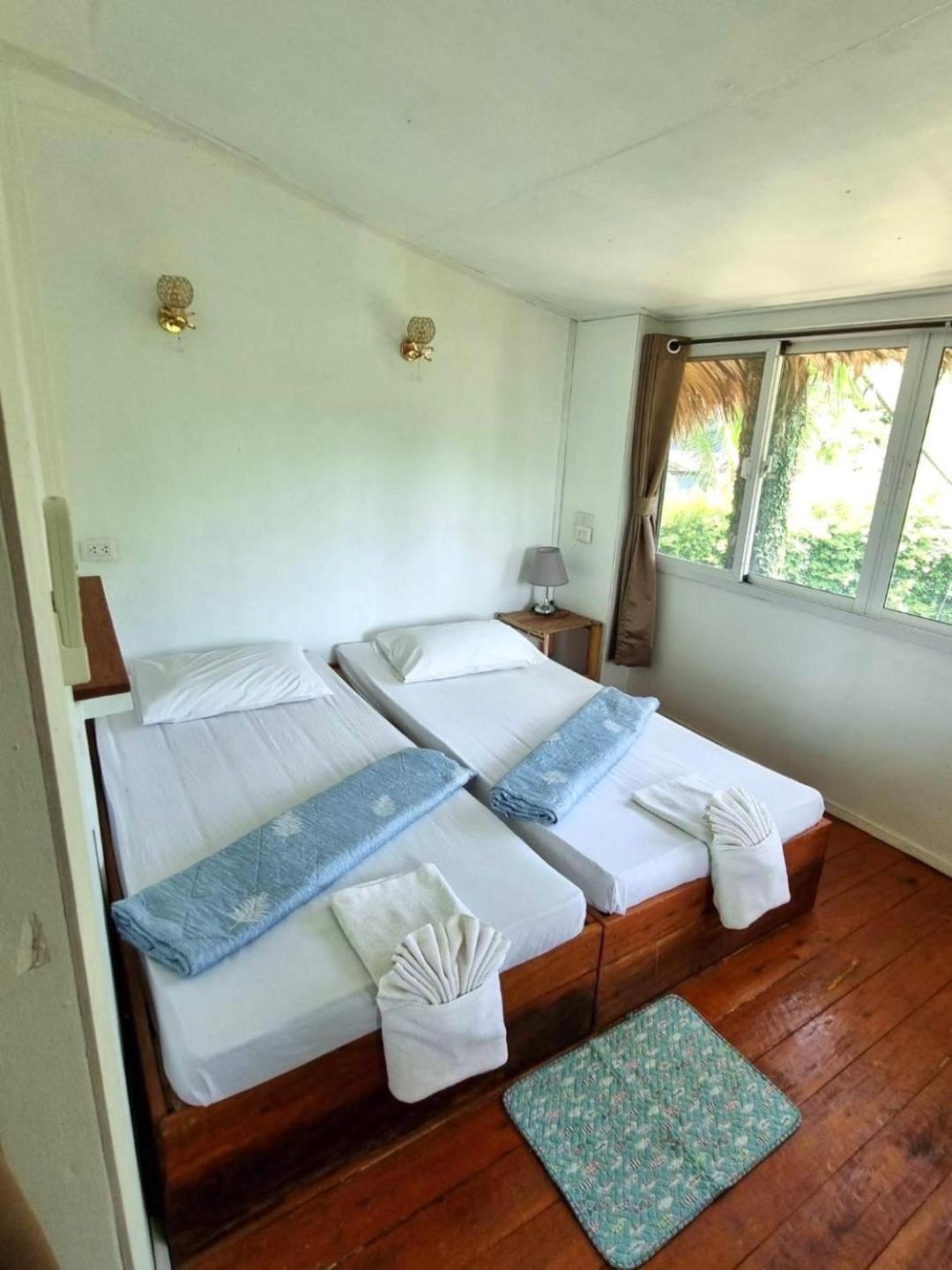 Mook Montra Resort Sea Front Ко-Мук Экстерьер фото