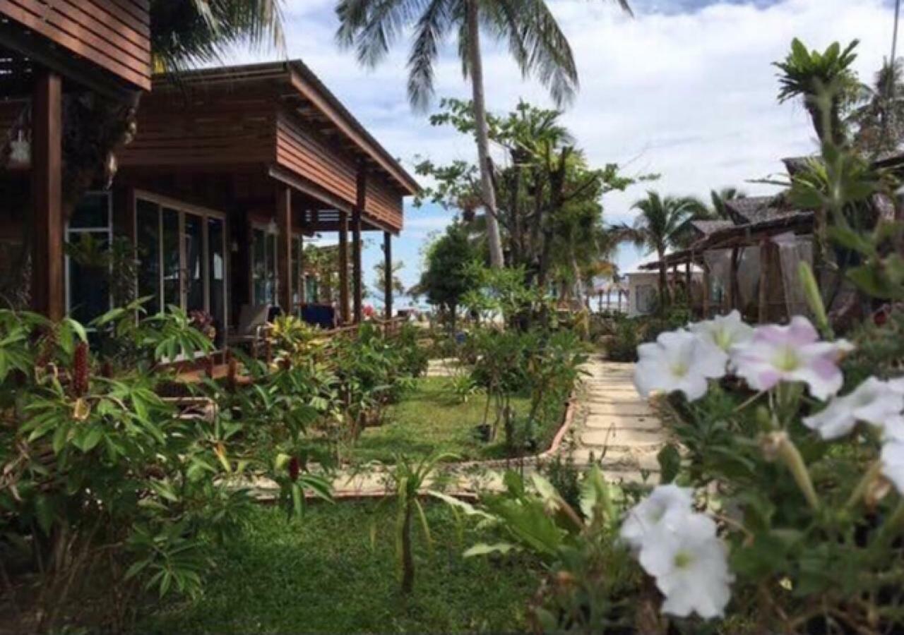 Mook Montra Resort Sea Front Ко-Мук Экстерьер фото